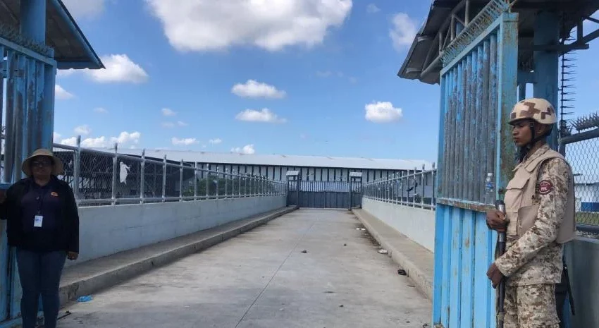  La République dominicaine ouvre sa frontière, Haïti maintient la sienne verrouillée