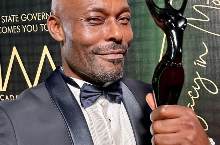  Jimmy Jean-Louis remporte le prix du meilleur acteur pour un second rôle aux Africa Movie Academy Awards