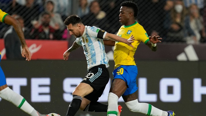  Eliminatoires zone Amsud : l’Argentine et le Brésil à l’affiche ce soir contre l’Uruguay et la Colombie, avant leur duel au sommet mardi prochain
