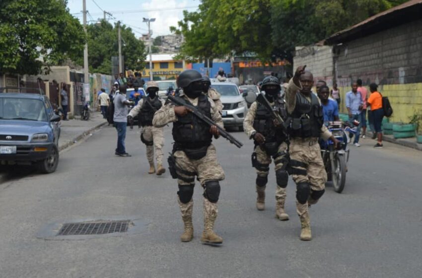  Des officiers haïtiens préparés par la Police jamaïcaine à confronter la crise sécuritaire en Haiti
