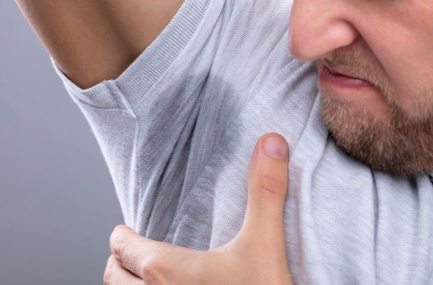 Conseils essentiels pour eliminer efficacement les odeurs de sueur sur vos vêtements