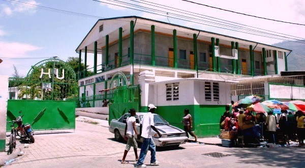  Le dysfonctionnement total de l’Hôpital de l’Université d’État d’Haïti à cause de l’insécurité