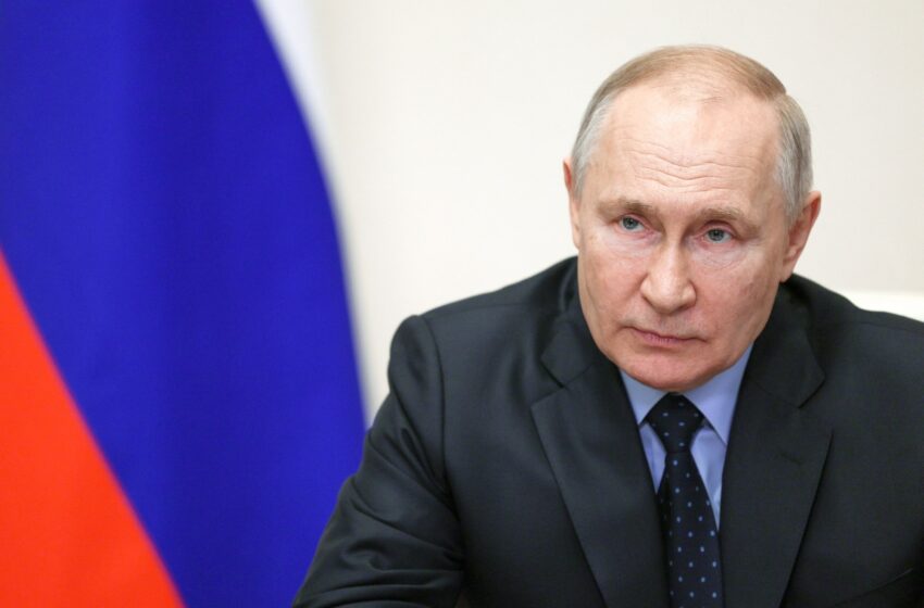  Triomphe prévisible pour Poutine lors de la présidentielle russe : une farce électorale