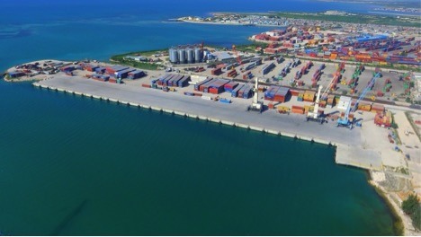  Les ports et les aéroports restent fermés, risque de pénurie imminent