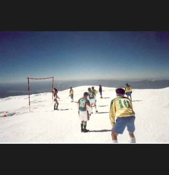  Une histoire insolite du sport : quand un match de football se joue à 3700 mètres d’altitude
