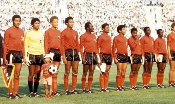  Saviez-vous qu’Haïti a été le premier pays des Caraïbes à participer à une Coupe du Monde de la FIFA en 1974 en Allemagne ?