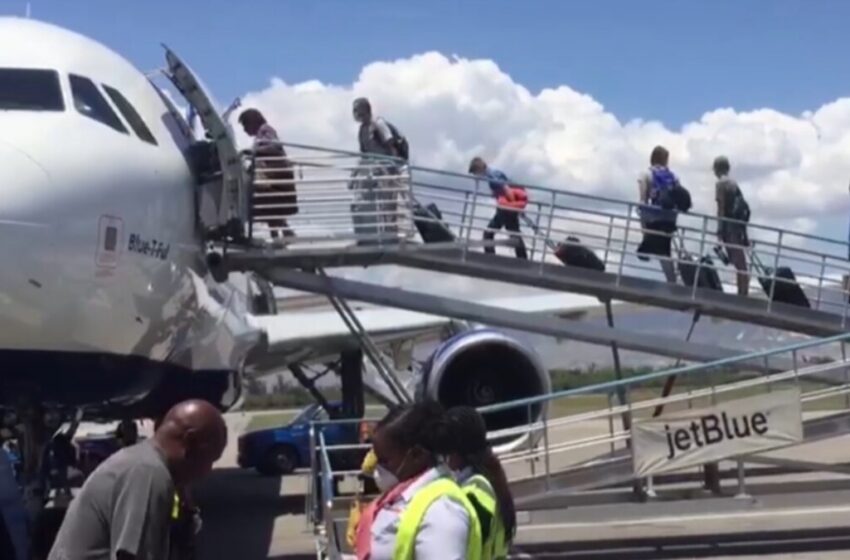  Le Programme d’accueil de Biden : plus de 99 000 Haïtiens déjà sur le sol américain parmi les 107 000 autorisés