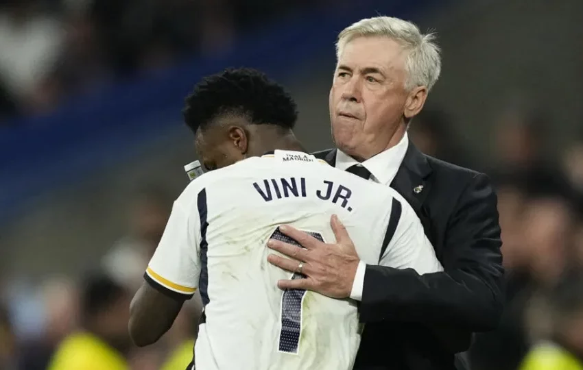  Foot : Carlo Ancelotti prolonge au real Madrid et zappe le Brésil