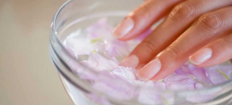  Saviez-vous que l’eau froide accélère le séchage du vernis ?