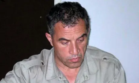  Saviez-vous qu’un journaliste écrivait des articles sur les meutres dont il était l’auteur?