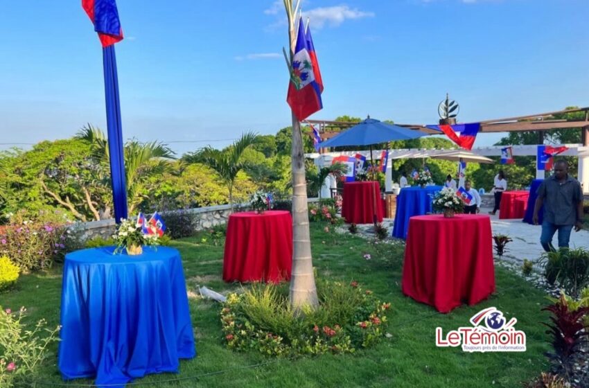  Commémoration du drapeau et de l’université par le CPT