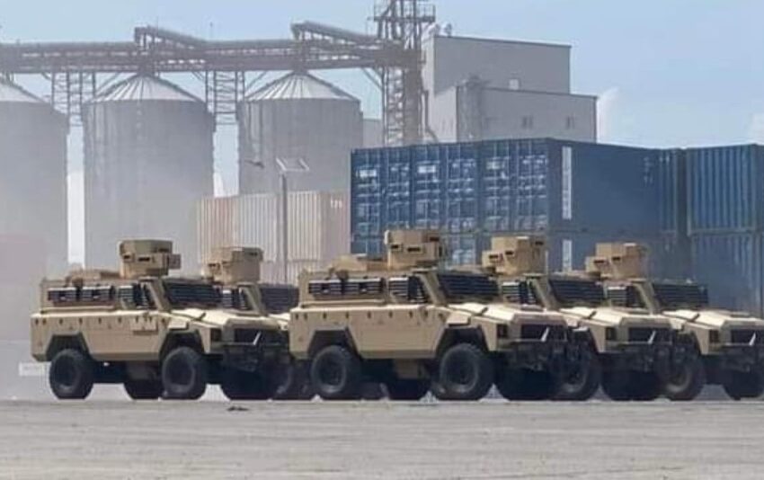  La PNH reçoit un lot de matériel des États-Unis à l’Aéroport Toussaint Louverture