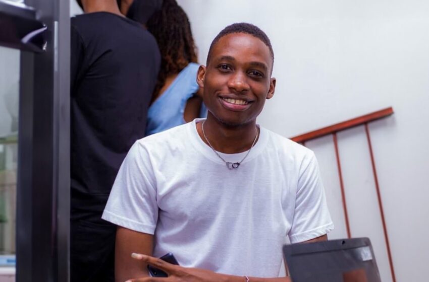  Jephté Estiverne annonce la sortie de son troisième recueil de poésie, «Naufrage»