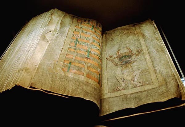  Saviez-vous que «The Codex Gigas,» ou «Bible du Diable,» est le plus grand manuscrit médiéval au monde?