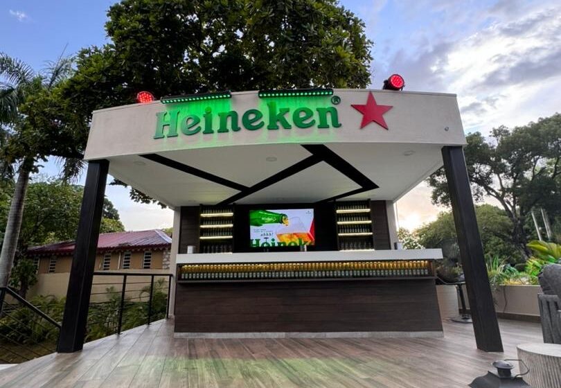  Heineken premium rooftop bar : une inauguration sous le signe de la bénédiction