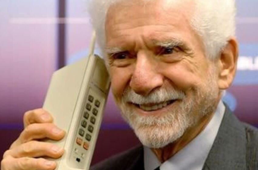  Saviez-vous que les premiers téléphones portables pesaient plus de 2 kilos ?
