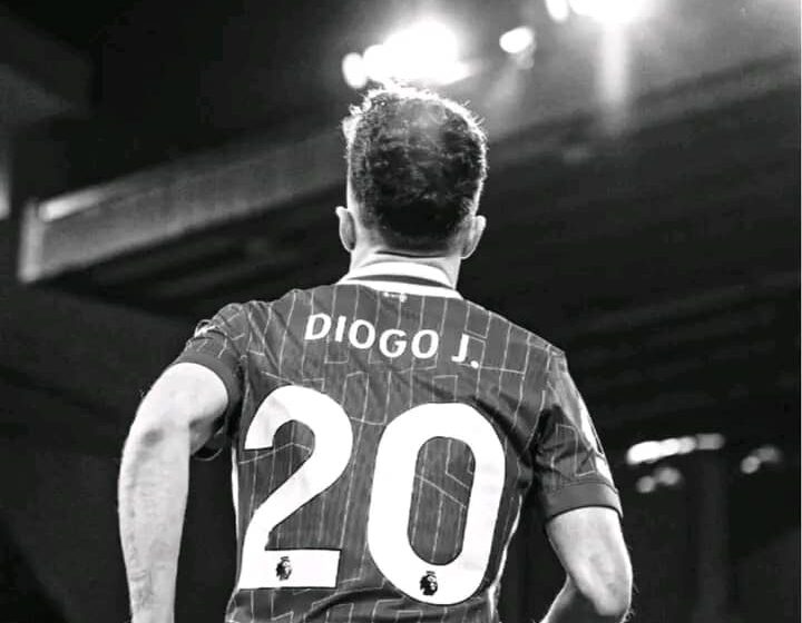  Liverpool retire officiellement le numéro 20 en hommage à Diogo Jota
