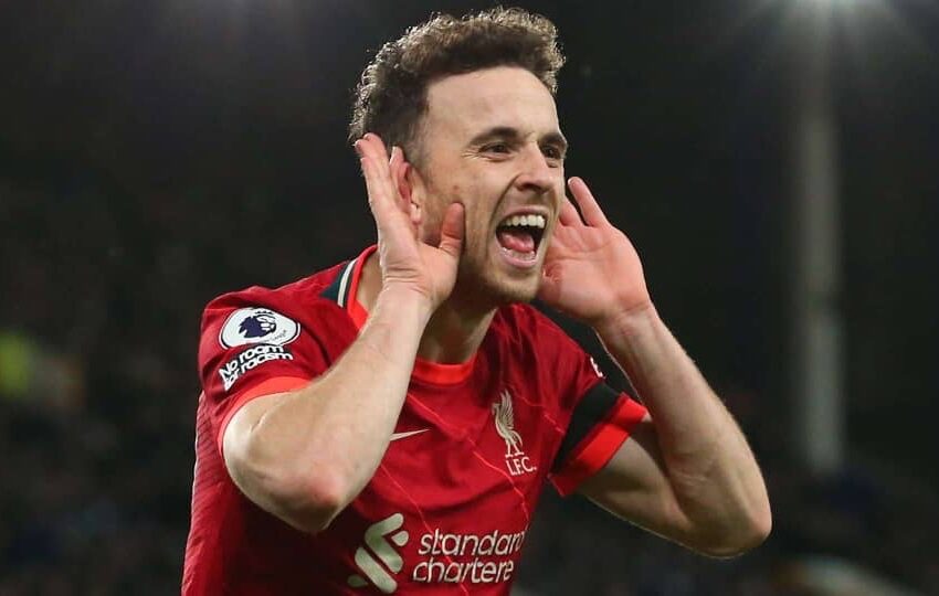  Le monde du football en deuil après un tragique accident