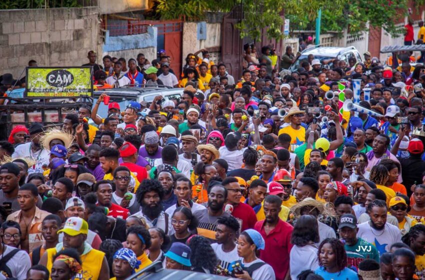  Les mélodies enchanteresses du Carnaval des Cayes à l’aube du premier jour gras