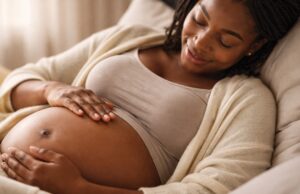 Saviez-vous q’un bébé peut reconnaître la voix de sa mère avant même sa naissance ?