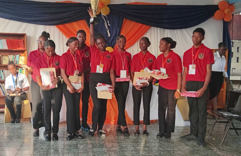 Les Excellences sacrées championnes de la grande finale du concours de Génie en herbe