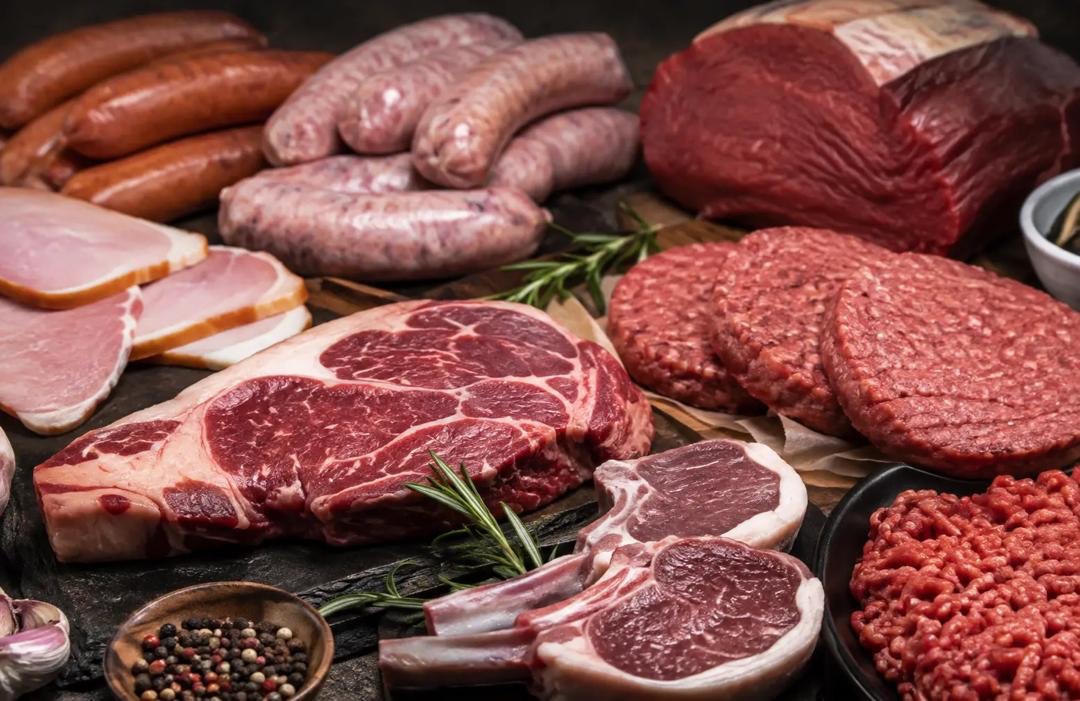 Saviez-vous que consommer trop de viande, surtout de viande rouge et de charcuterie, peut être mauvais pour la santé et peut causer certains risques cancéreux pour la santé ?